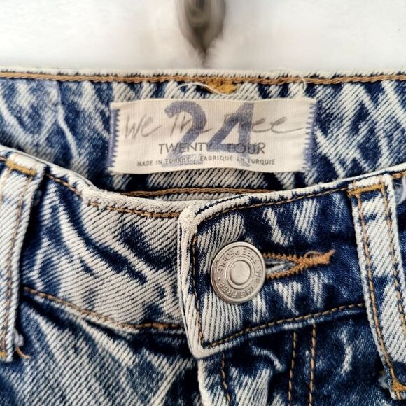 We The Free My Own Lane Distressed High Rise Acid Wash Jeans Size 24 - Picture 5 of 12